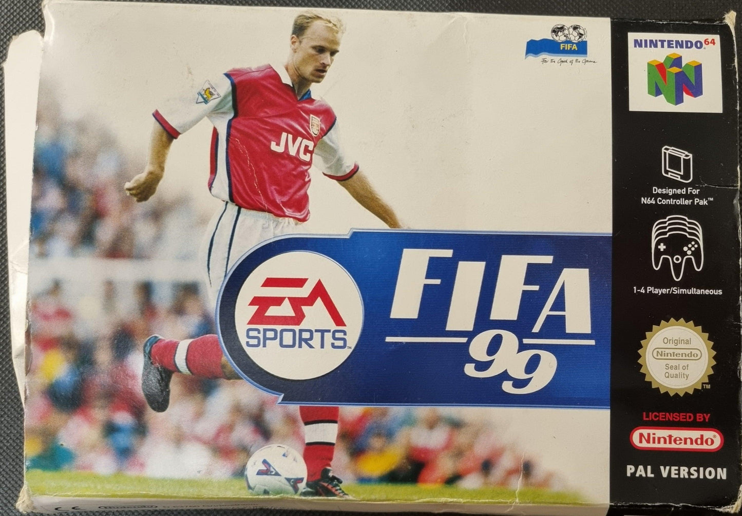 Fifa 99 i æske (u. manual) (kosmetiske fejl) - ZZGames.dk