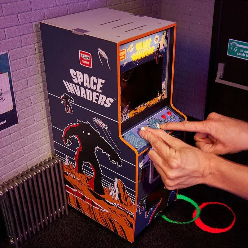 
                  
                    Official Space Invaders Quarter Size Arcade Cabinet + Coin - ZZGames.dk
                  
                