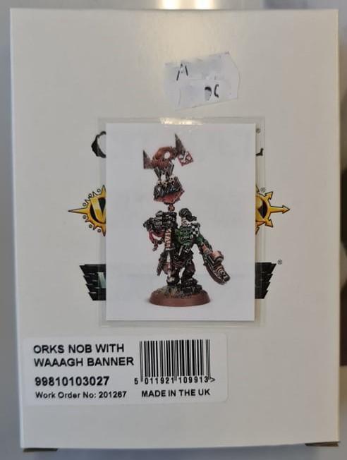 ORK NOB WITH WAAAGH! BANNER - ZZGames.dk