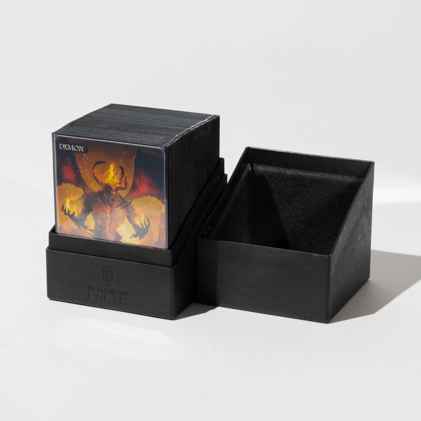 Return To Earth Boulder Deck Case 100+ Standard Size - Black - ZZGames.dk