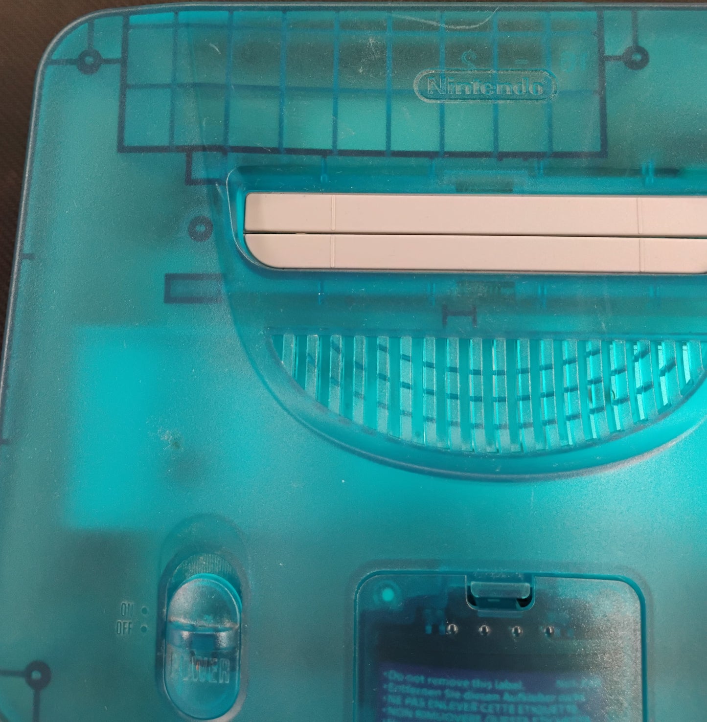 
                  
                    N64 Konsol (Clear White/Blue)
                  
                