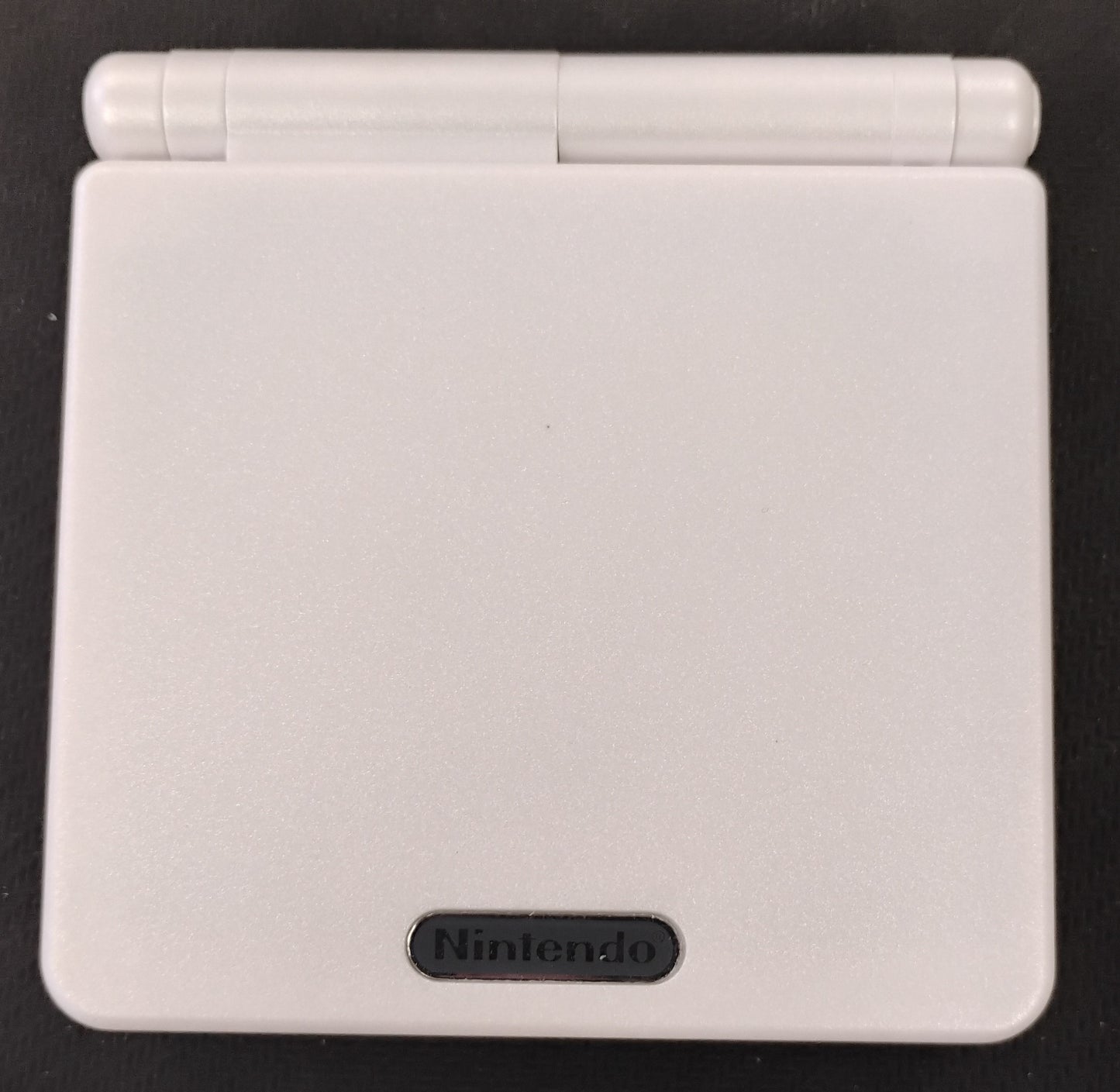 
                  
                    Gameboy Advance SP AGS-001 Konsol Pearl White Design (Reshell)
                  
                