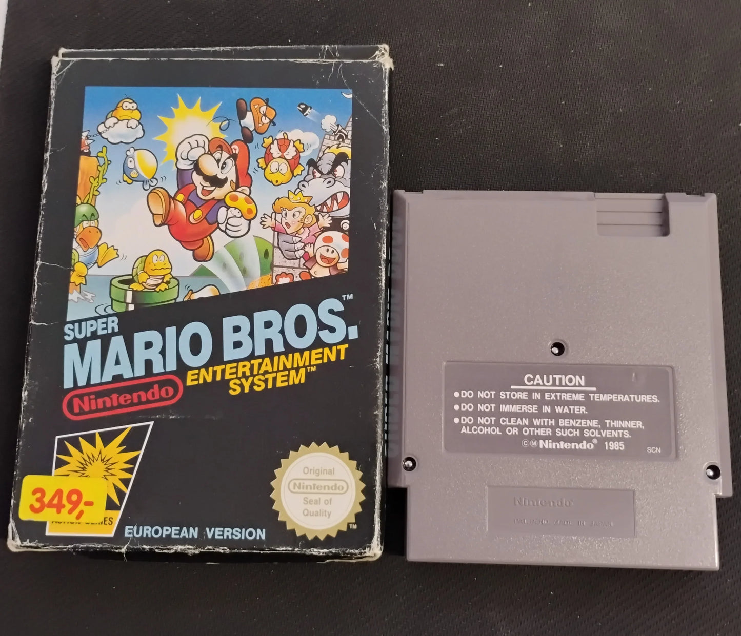
                  
                    Super Mario Bros. i æske (U. manual) (SCN)
                  
                