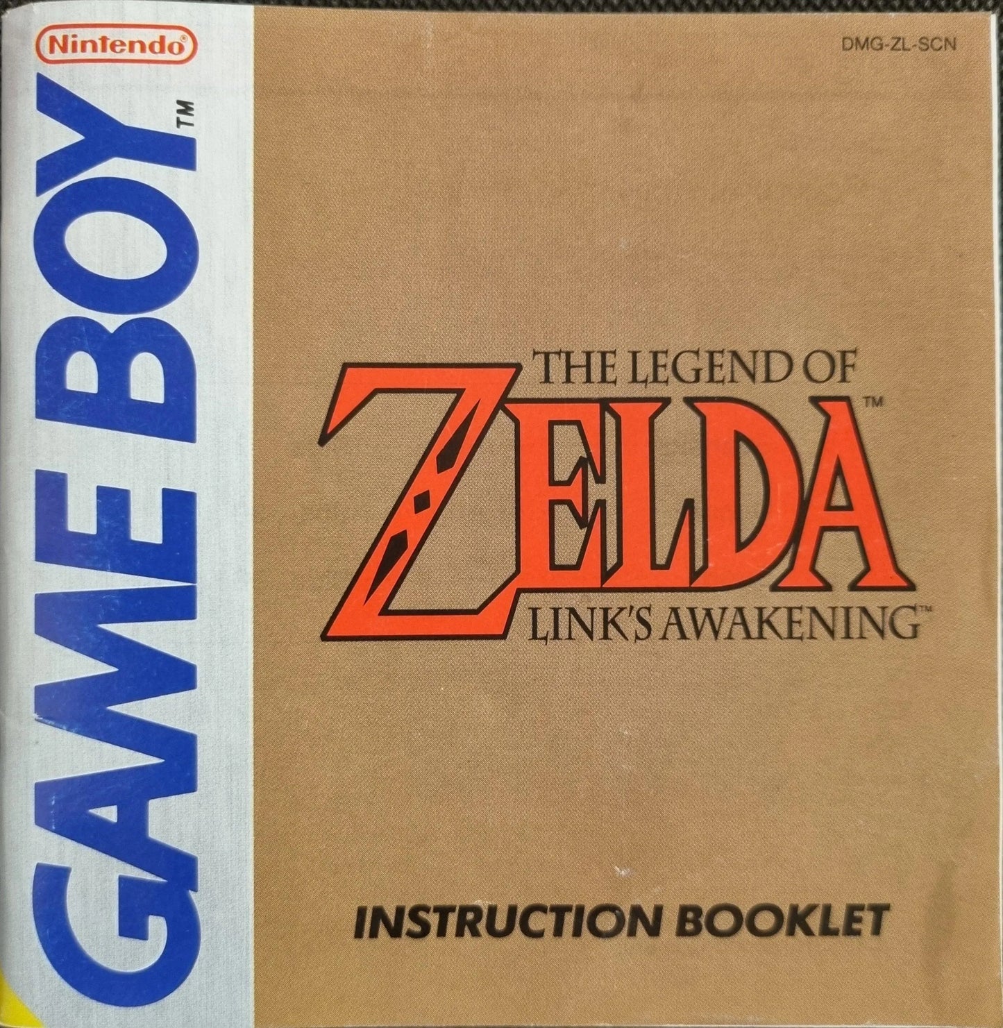 The Legend of Zelda Link's Awakening manual (SCN) - ZZGames.dk